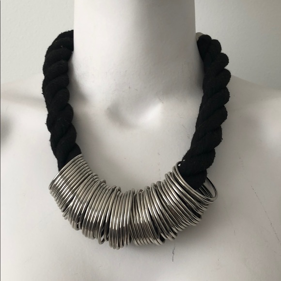 Cord statement necklace - Picture 1 of 3